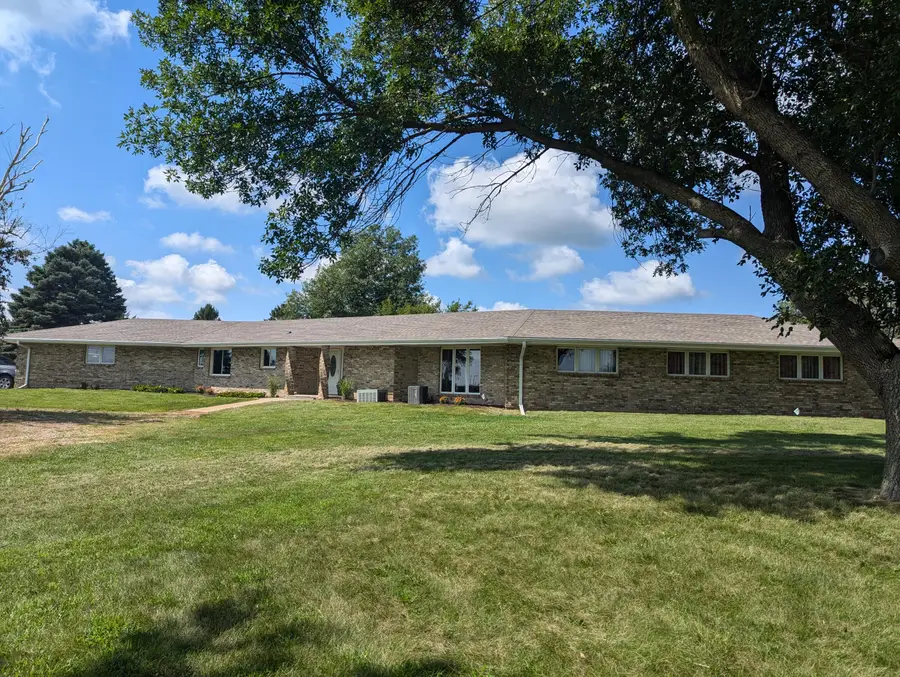 28321 South Ridge Road, Hinton, IA 51024 - Image #2