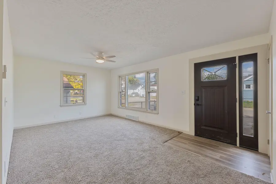 104 N 31st Street, Council Bluffs, IA 51501 - Image #2