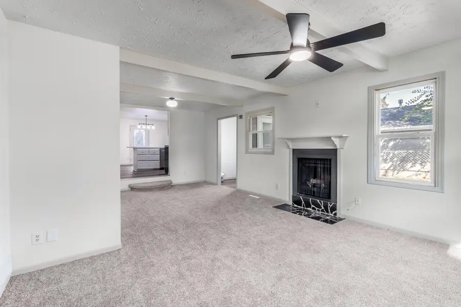 2008 Avenue E, Council Bluffs, IA 51501 - Image #2