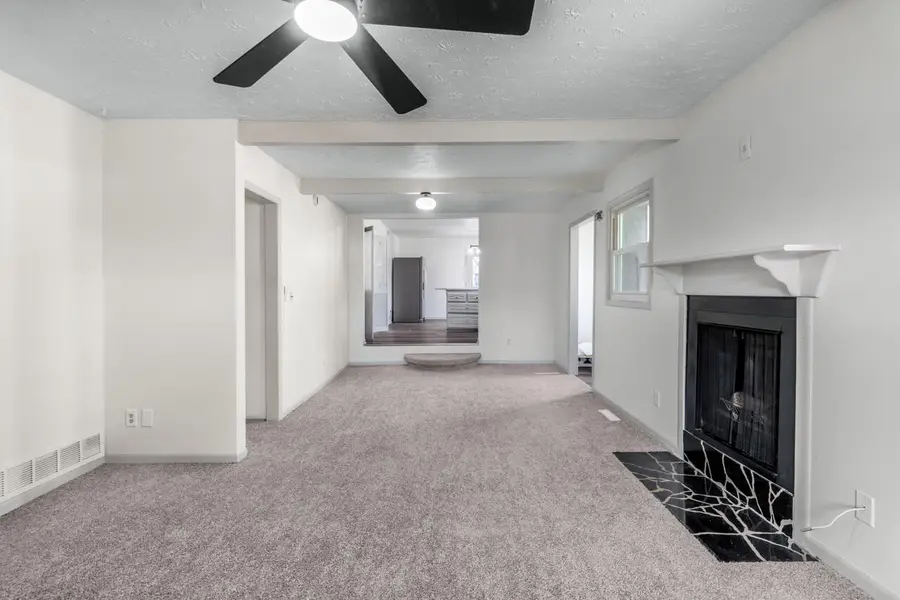 2008 Avenue E, Council Bluffs, IA 51501 - Image #3