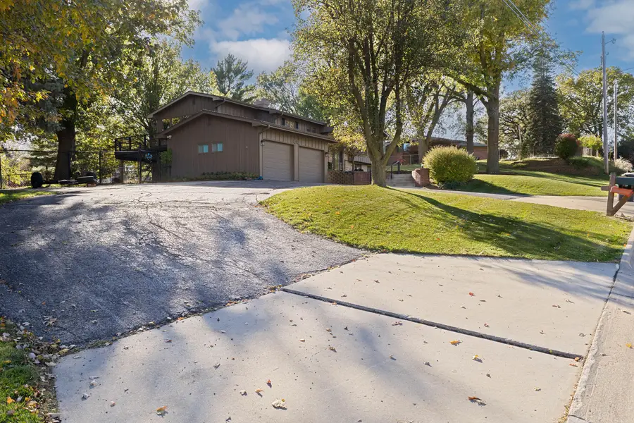 1011 Simms Avenue, Council Bluffs, IA 51503 - Image #2