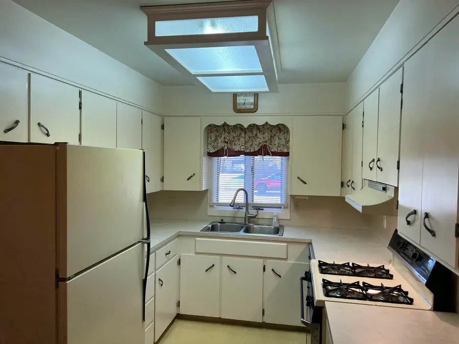 2432 Ave I, Council Bluffs, IA 51501 - Image #3