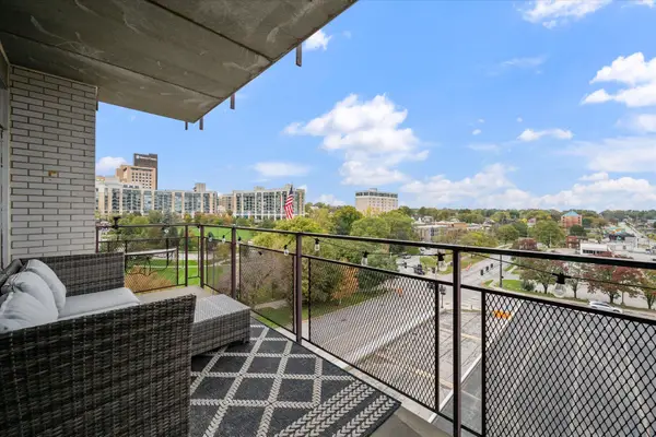 3000 Farnam Street, OMAHA, NE 68131