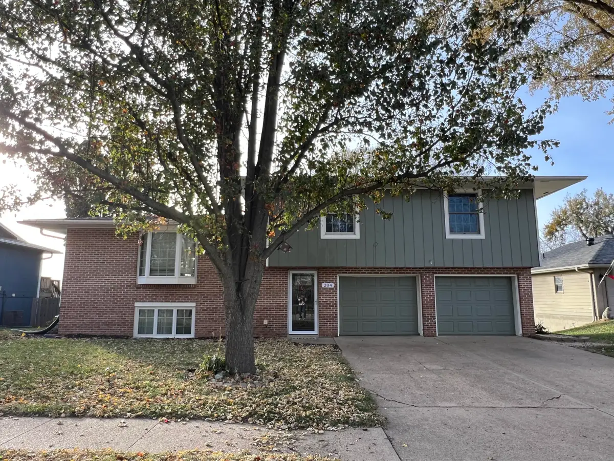 204 Wildwood Road, Council Bluffs, IA 51503 - Image #1