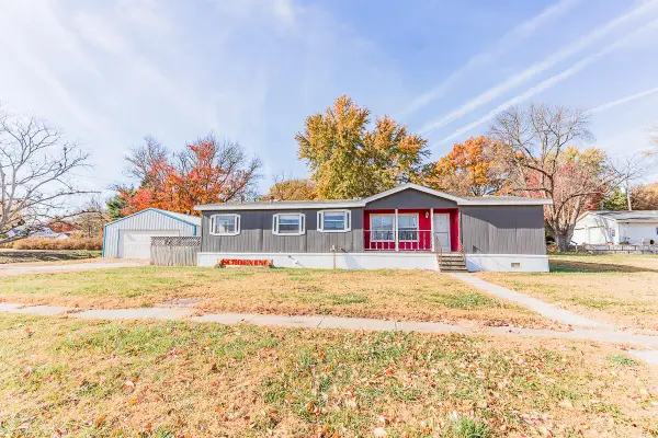 2205 Park Street, HAMBURG, IA 51640