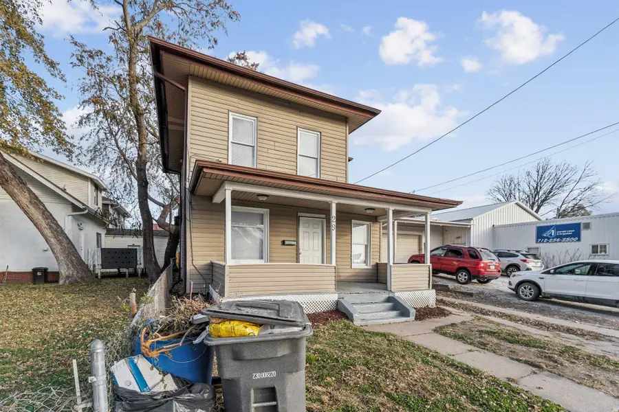 29 N 8th Street, Council Bluffs, IA 51503 - Image #2
