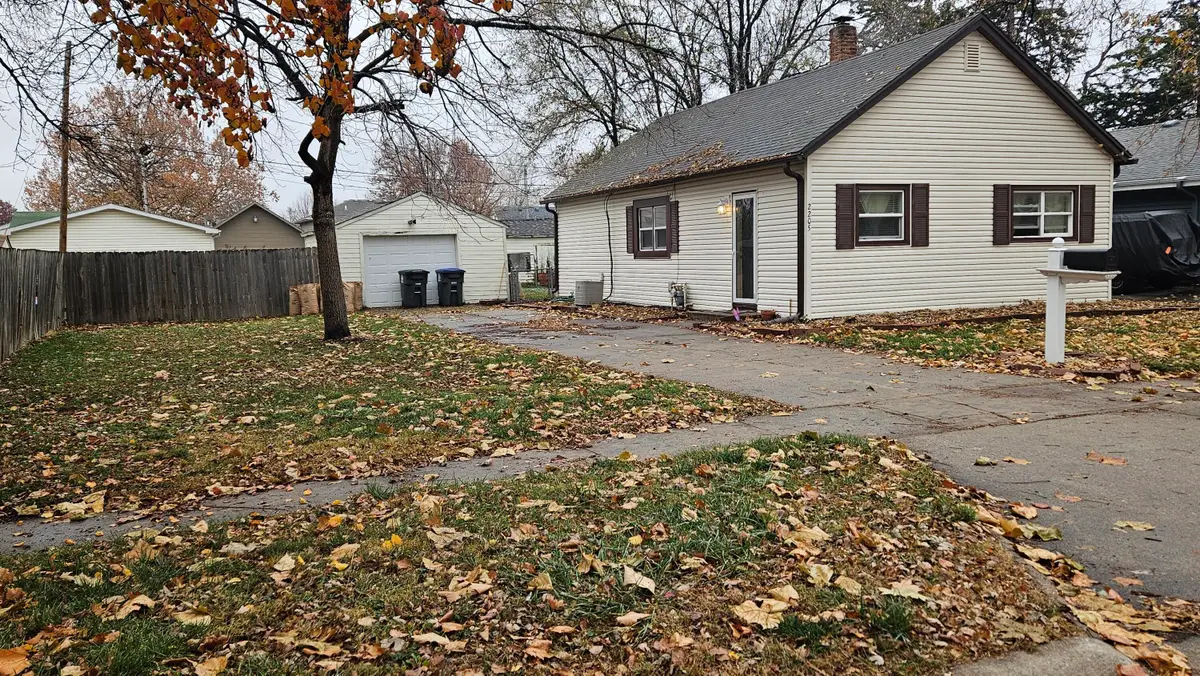 2205 S 10th Street, Council Bluffs, IA 51501 - Image #1