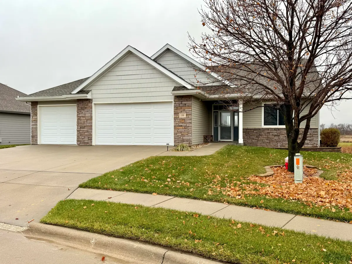 132 Traders Pointe Circle, Council Bluffs, IA 51501 - Image #1