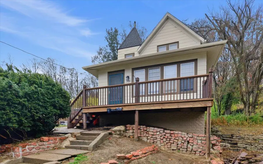 713 Madison Avenue, Council Bluffs, IA 51503 - Image #2