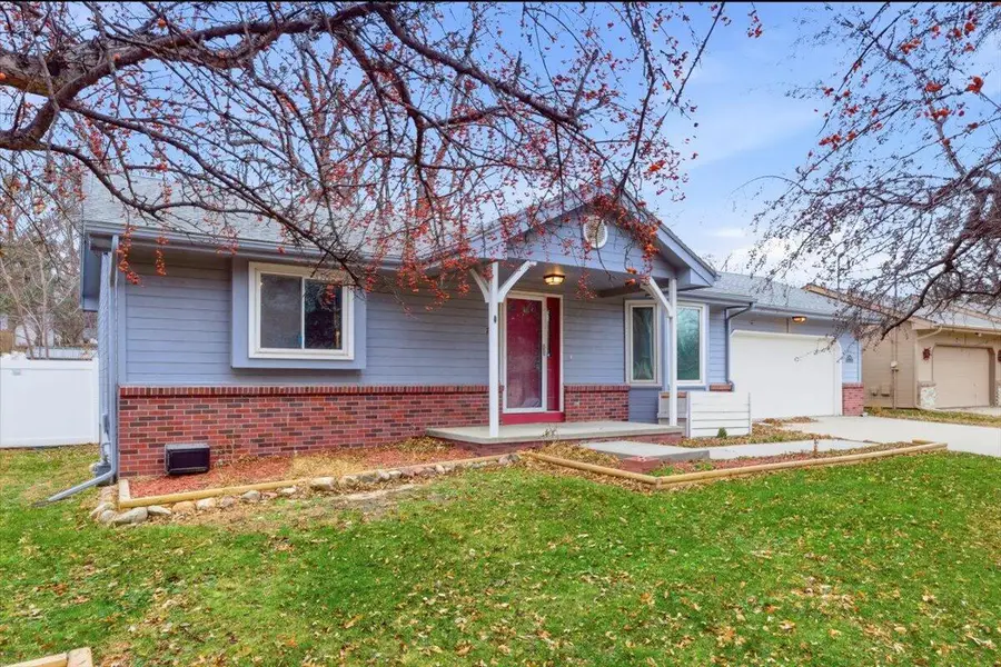 704 Tyson Street, Glenwood, IA 51534 - Image #2