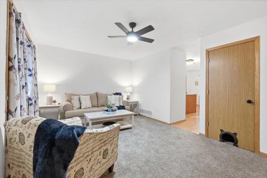 102 Shamrock Circle, Glenwood, IA 51534 - Image #2