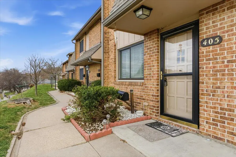 405 E Pierce Street, Council Bluffs, IA 51503 - Image #3