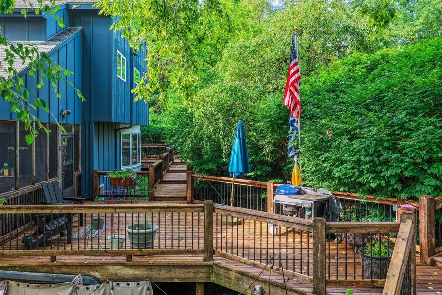 605 Ridge Rd N, Council Bluffs, IA 51503 - Image #2