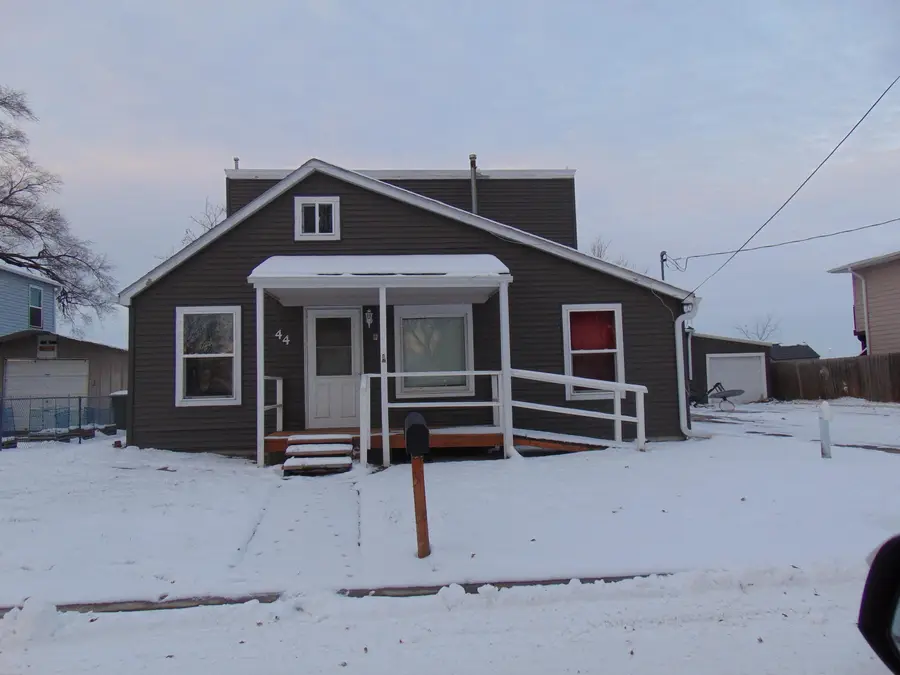 44 Huron Circle, Council Bluffs, IA 51501 - Image #2