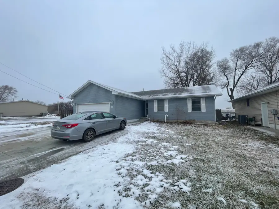 20 Huron Circle, Council Bluffs, IA 51501 - Image #2