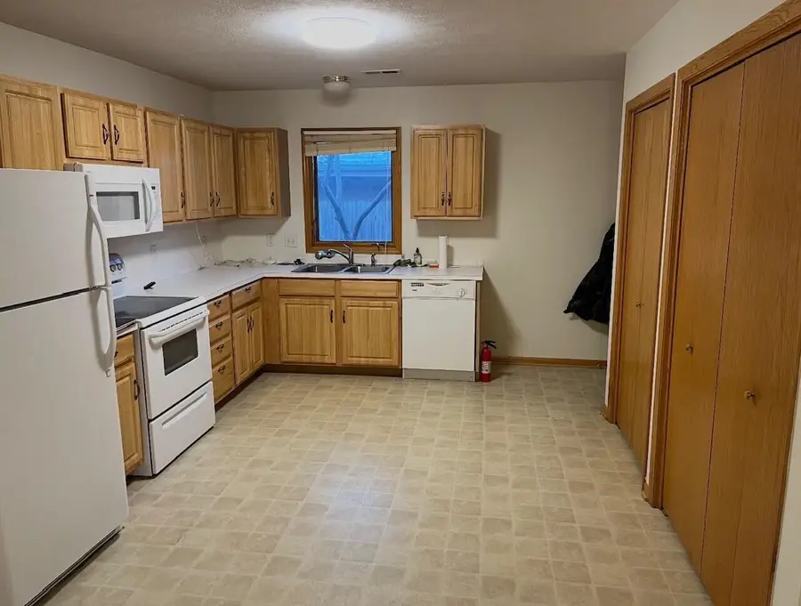 210 N 40th Street, Council Bluffs, IA 51501 - Image #3