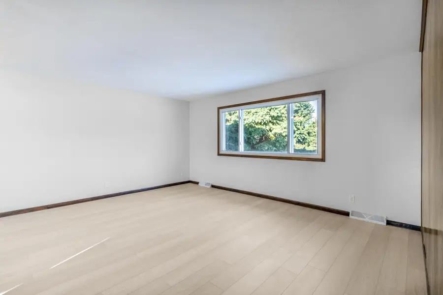 3129 6th Avenue, Council Bluffs, IA 51501 - Image #3