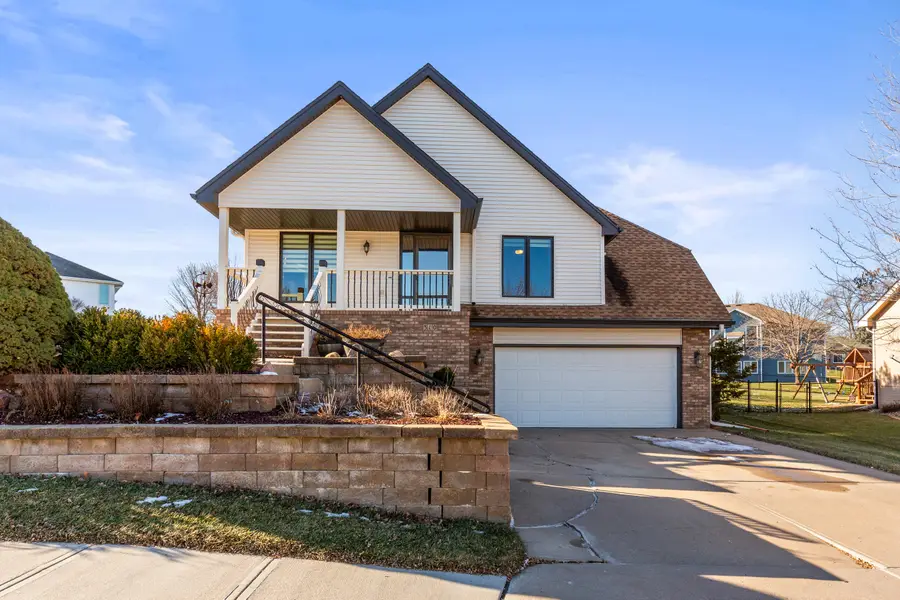 310 W Ferndale Drive, Council Bluffs, IA 51503 - Image #2