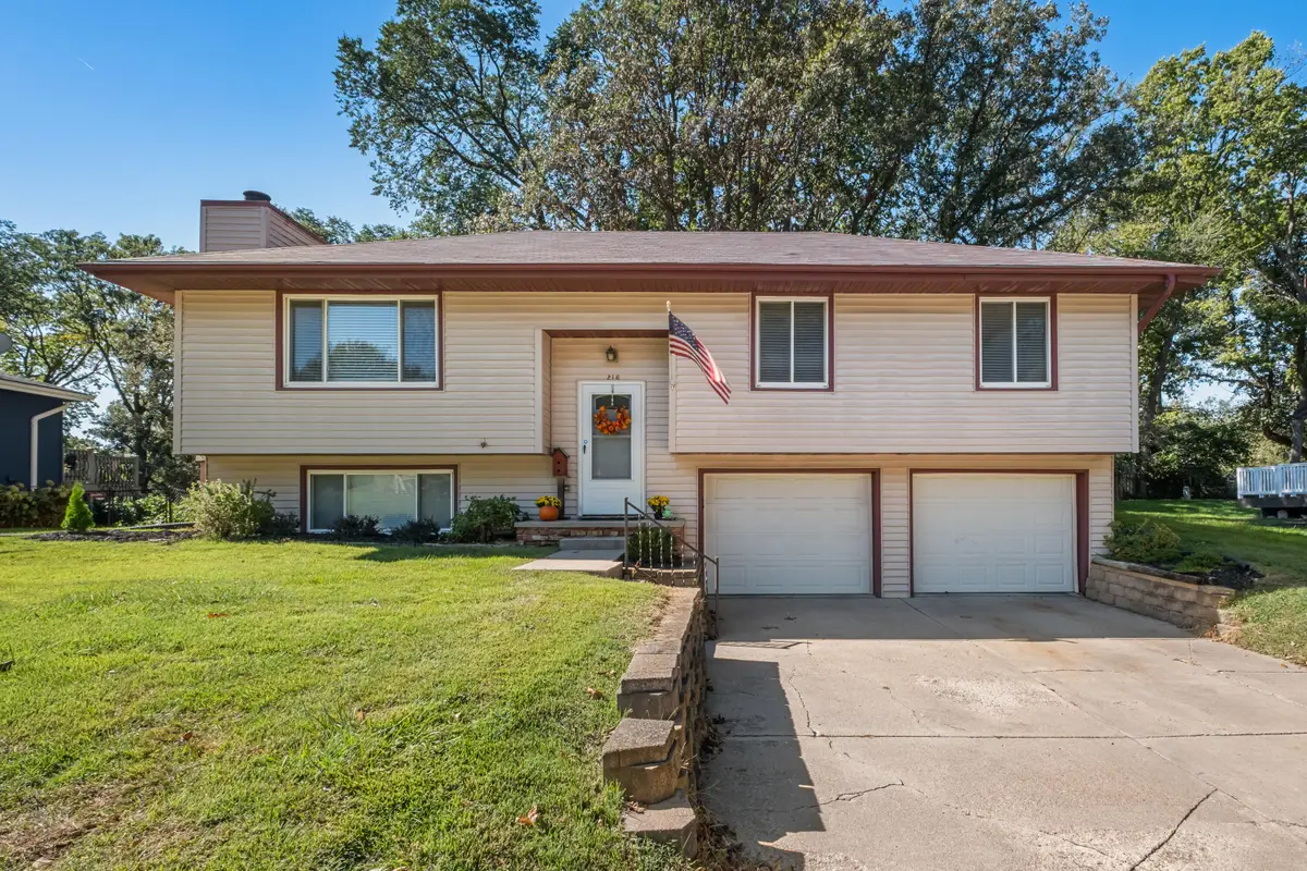 216 Red Bud Lane, Council Bluffs, IA 51503 - Image #1