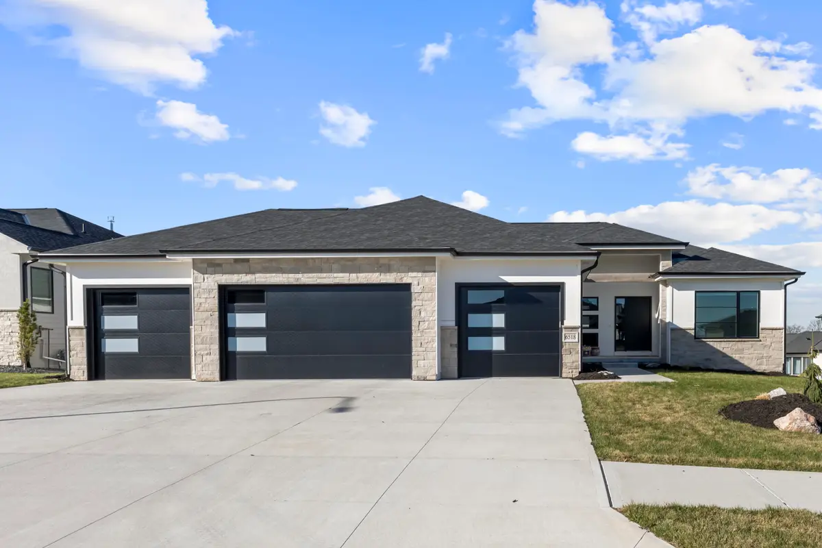 6518 S 208 Avenue, Elkhorn, NE 68022 - Image #1