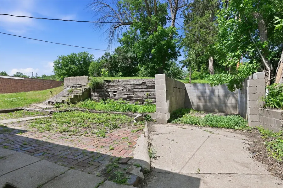 206 S Locust Street, Glenwood, IA 51534 - #3