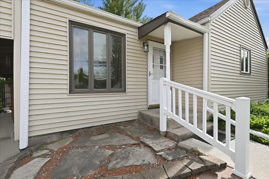 322 E 8th Street, Logan, IA 51546 - #2