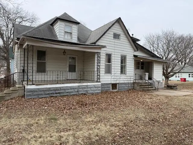 202 E 1st Street, Villisca, IA 50864 - #1