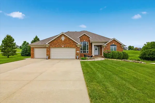 17660 Newberry Circle, COUNCIL BLUFFS, IA 51503