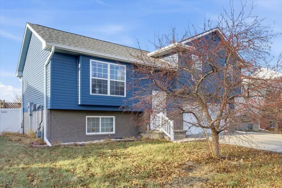 5730 Merlin Lane, Council Bluffs, IA 51501 - Image #3