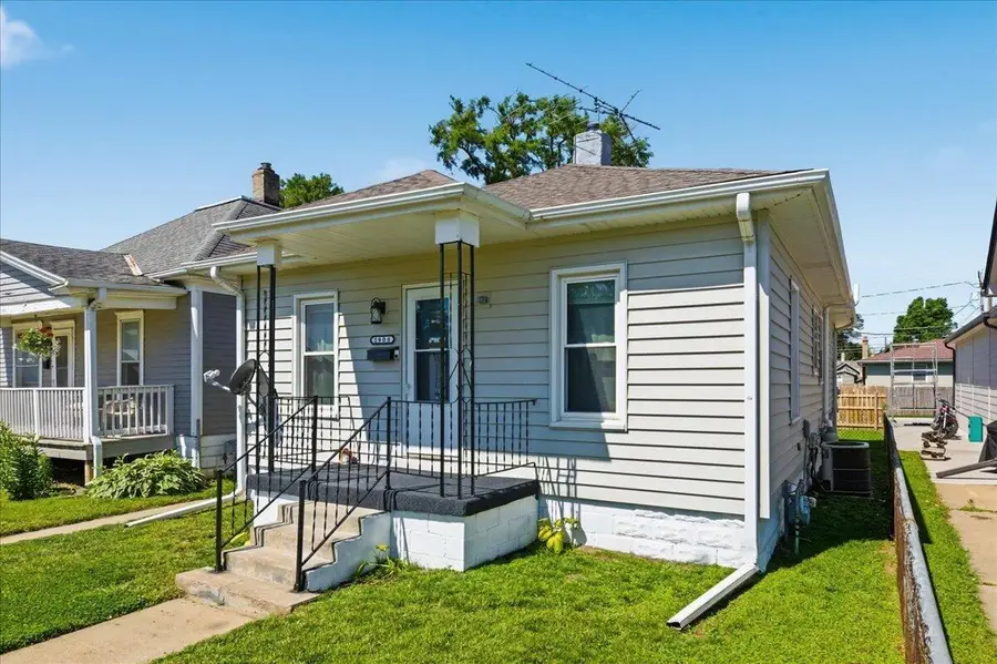 1908 S 10th Street, Council Bluffs, IA 51501 - #3