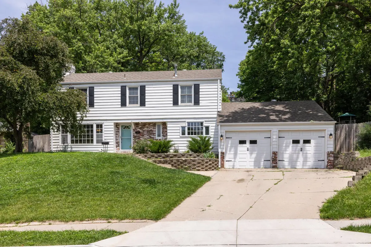 379 Kenmore Avenue, Council Bluffs, IA 51503 - #1