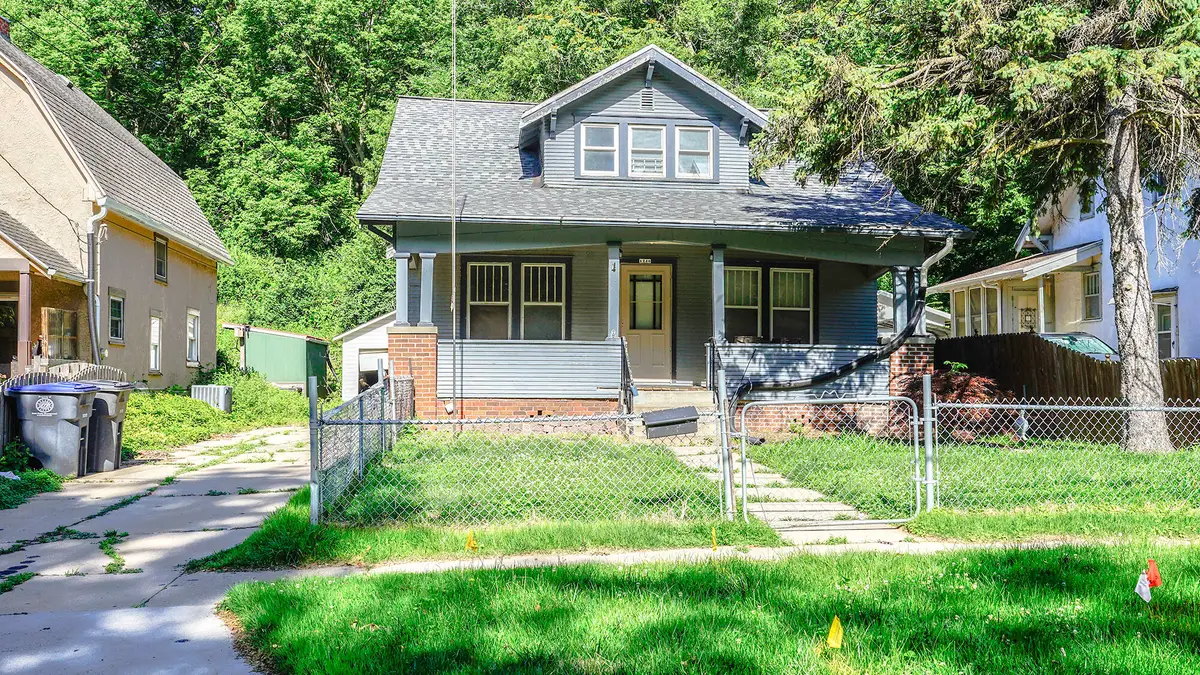 1240 Fairmount Avenue, Council Bluffs, IA 51503 - #1