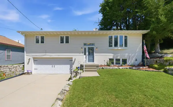 816 Palmer Avenue, OAKLAND, IA 51560