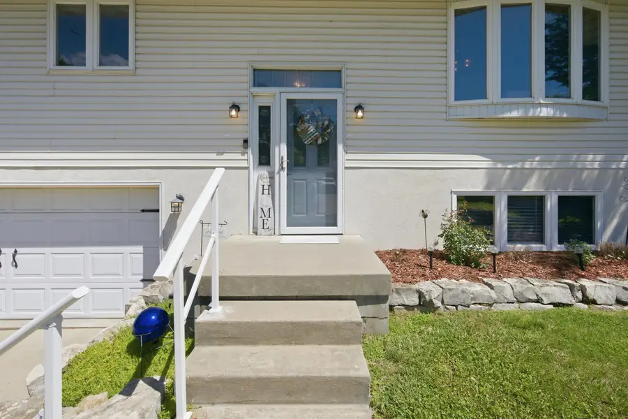 816 Palmer Avenue, Oakland, IA 51560 - #3