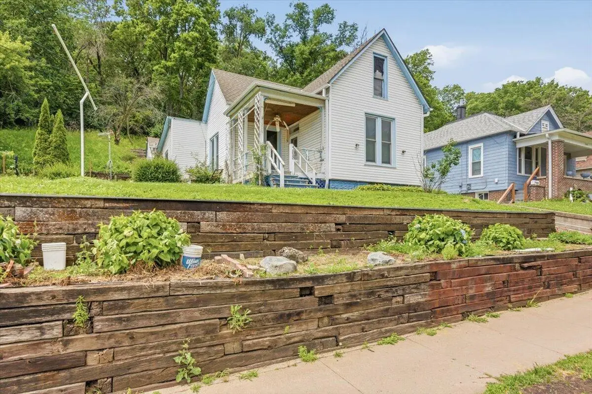 508 Harrison Street, Council Bluffs, IA 51503 - #1