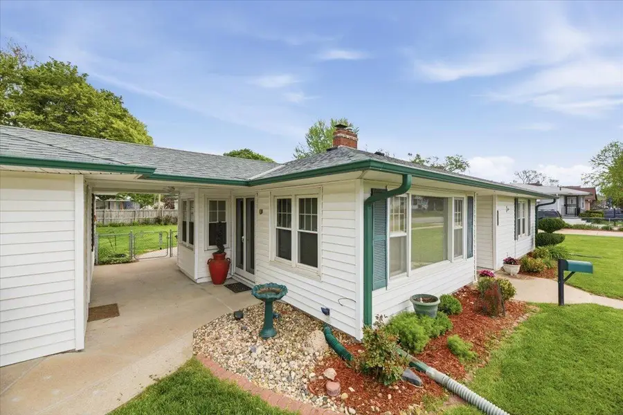 3560 5th Avenue, Council Bluffs, IA 51501 - #2