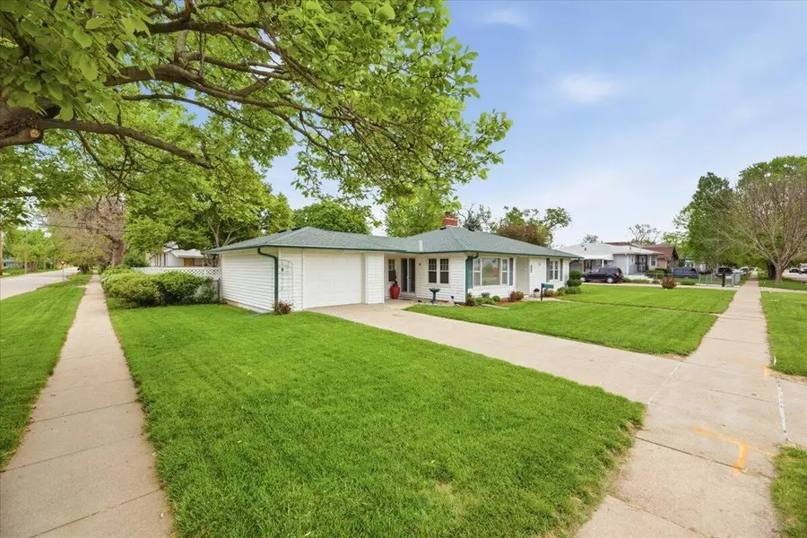 3560 5th Avenue, Council Bluffs, IA 51501 - #3