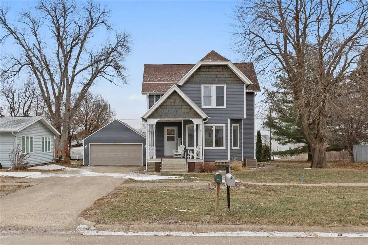 110 S Lubeck Street, Holstein, IA 51025 - #1