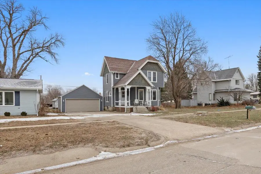 110 S Lubeck Street, Holstein, IA 51025 - #3