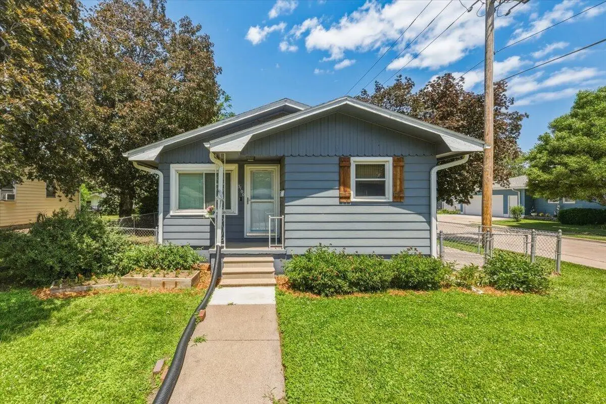 3100 9th Avenue, Council Bluffs, IA 51501 - #1
