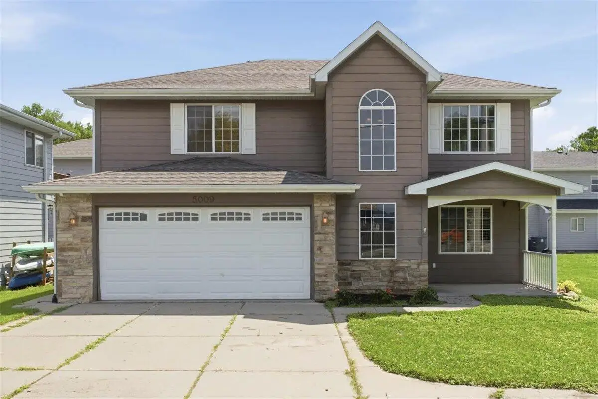 5009 Navajo Street, Council Bluffs, IA 51501 - #1