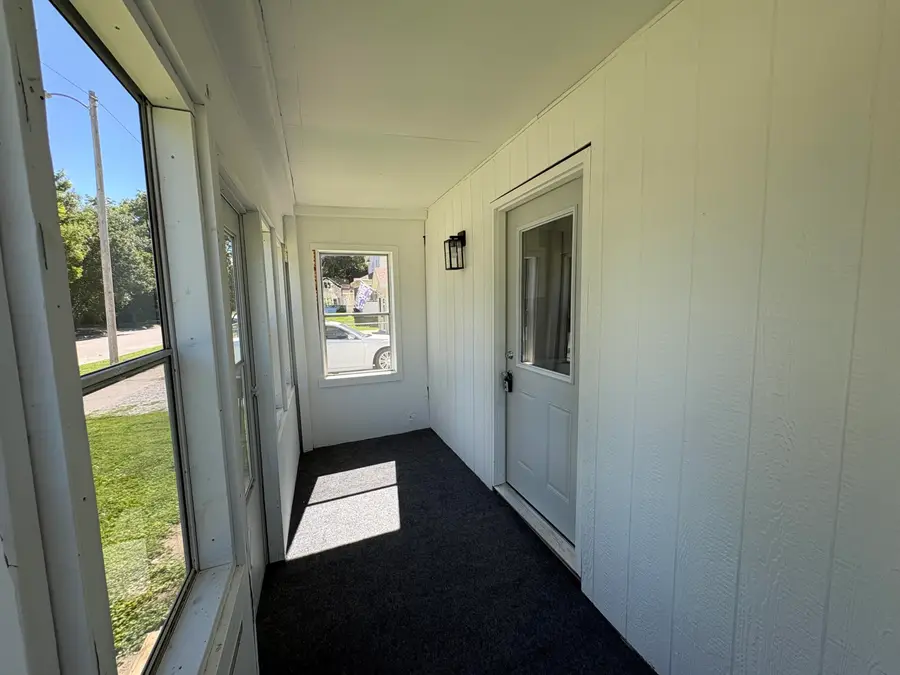 1727 2nd Avenue, Council Bluffs, IA 51501 - #3