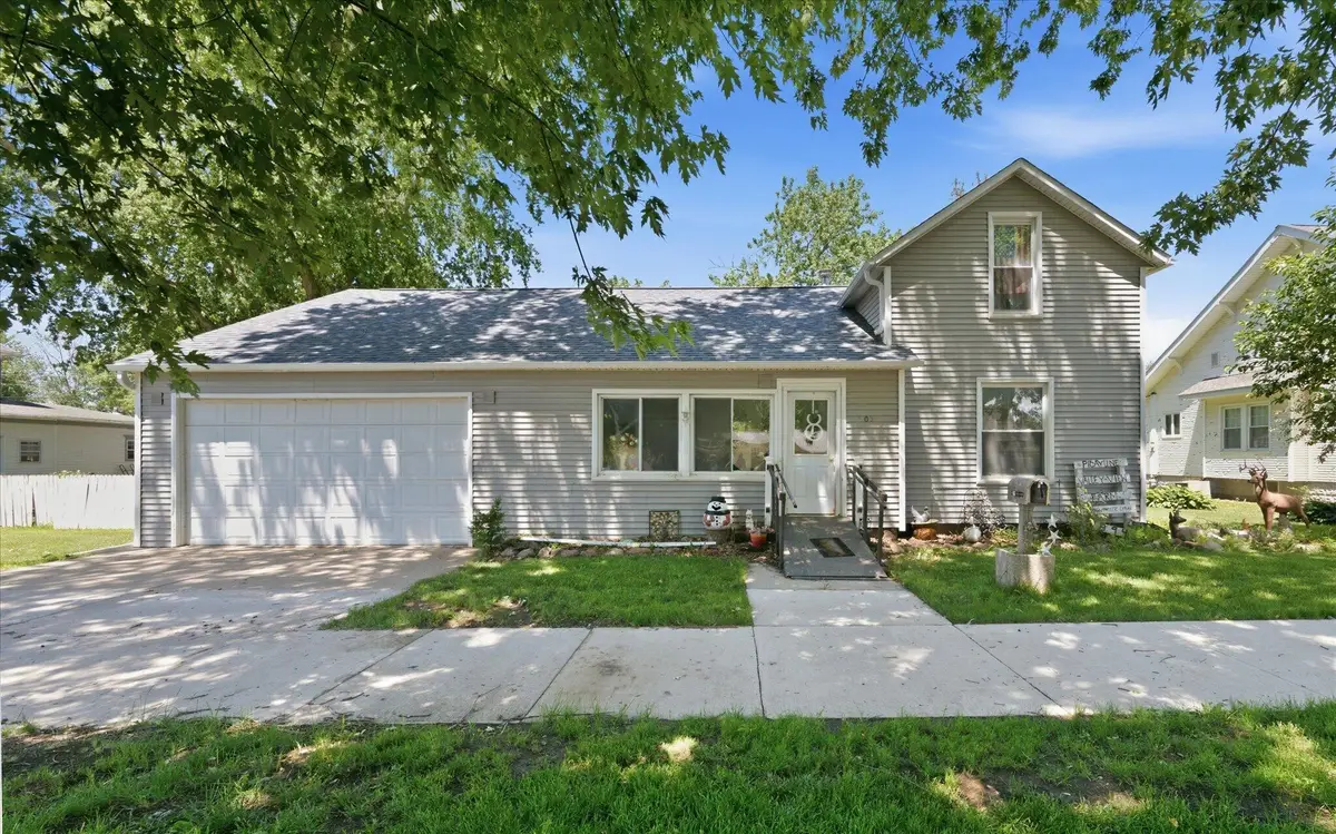 905 Iowa Avenue, Dunlap, IA 51529 - #1