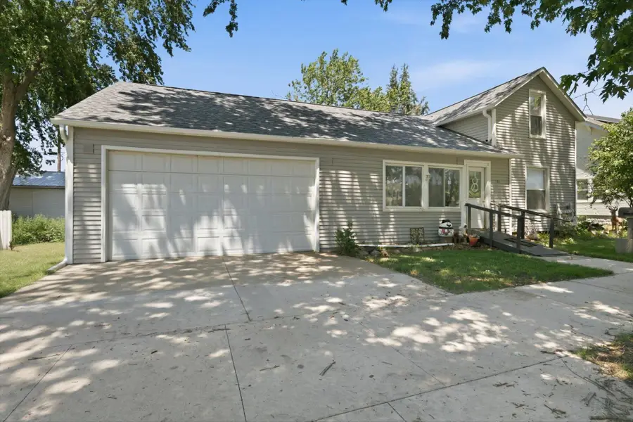 905 Iowa Avenue, Dunlap, IA 51529 - #2