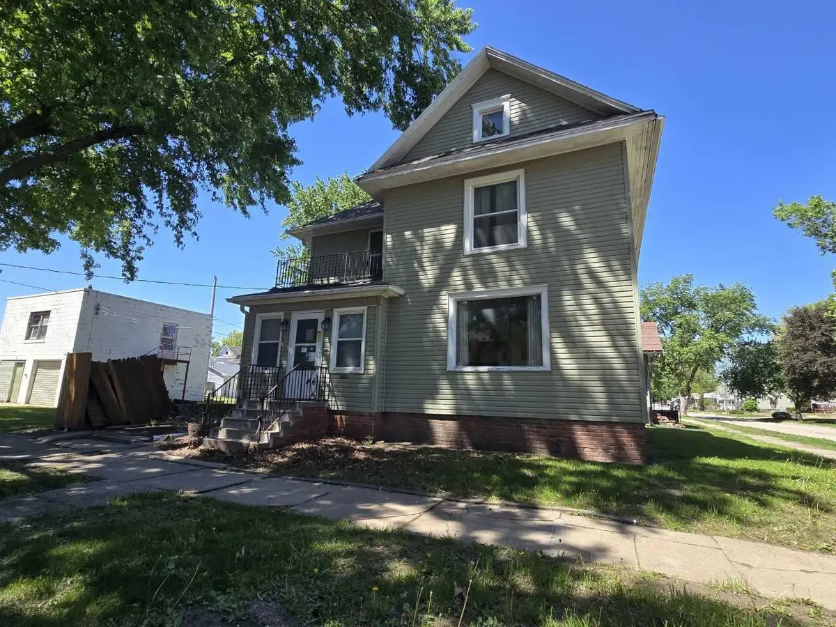 811 N 3rd Street, Red Oak, IA 51566 - #1
