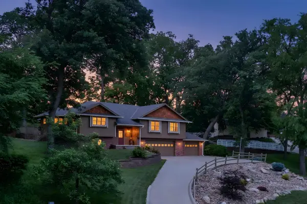 56218 Grande Oak Lane, GLENWOOD, IA 51534