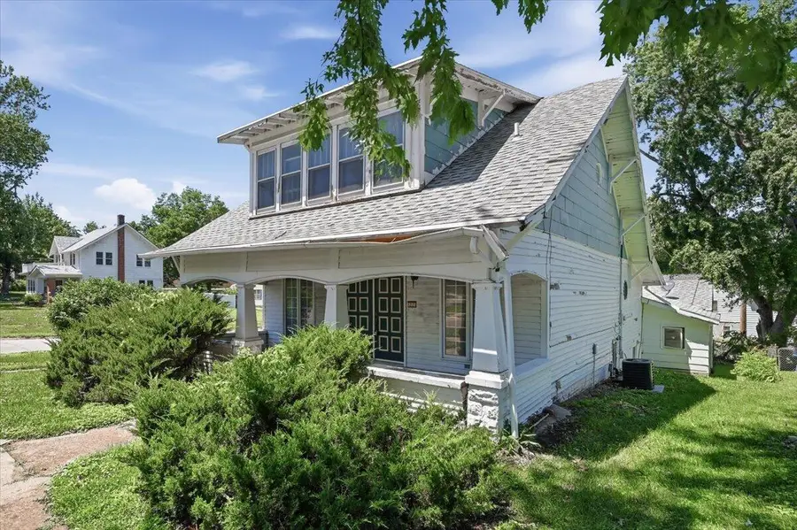 312 4th Street, Glenwood, IA 51534 - #3