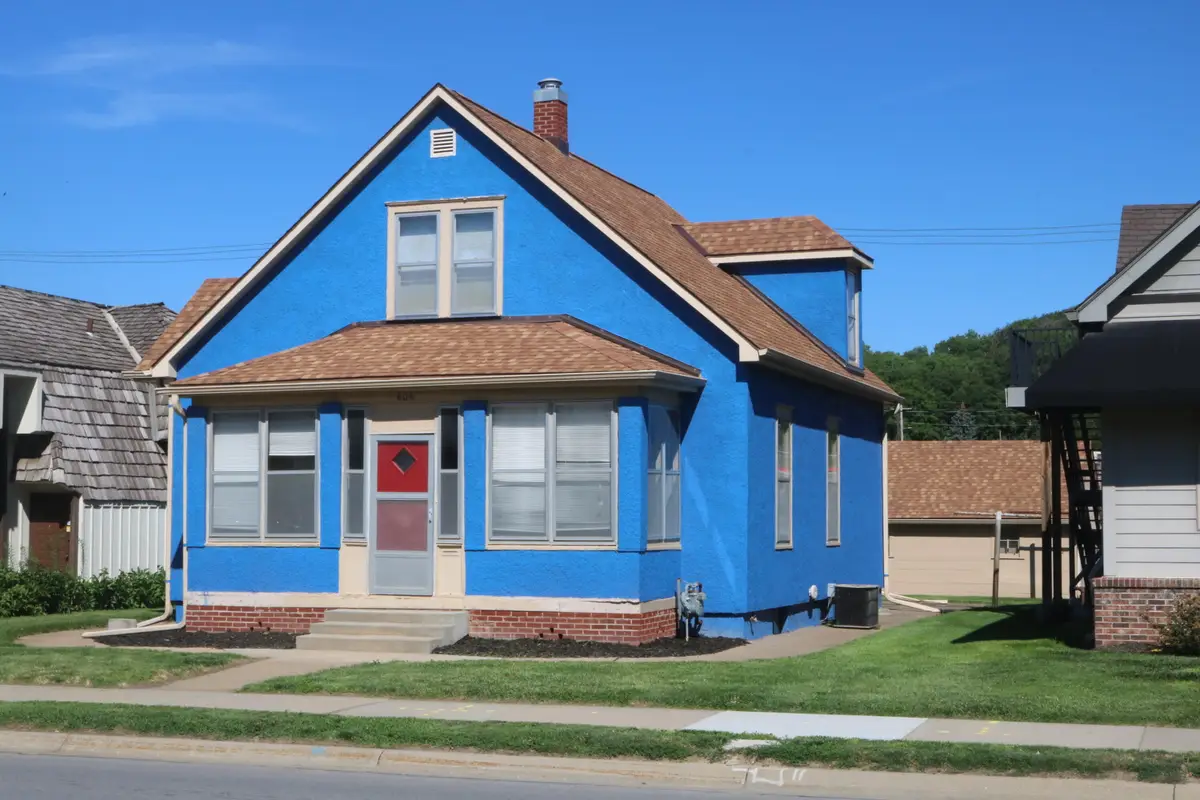 606 E Pierce Street, Council Bluffs, IA 51503 - #1