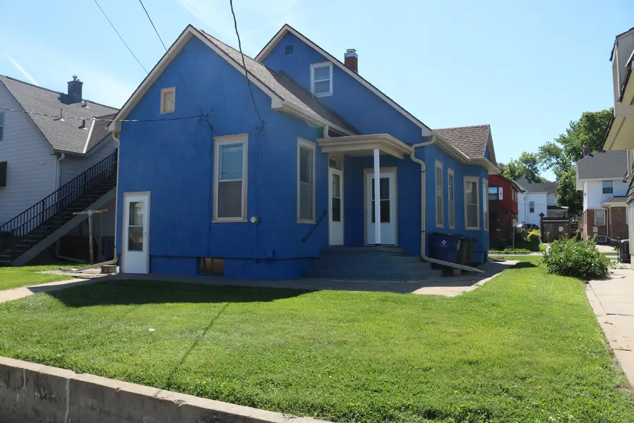 606 E Pierce Street, Council Bluffs, IA 51503 - #3