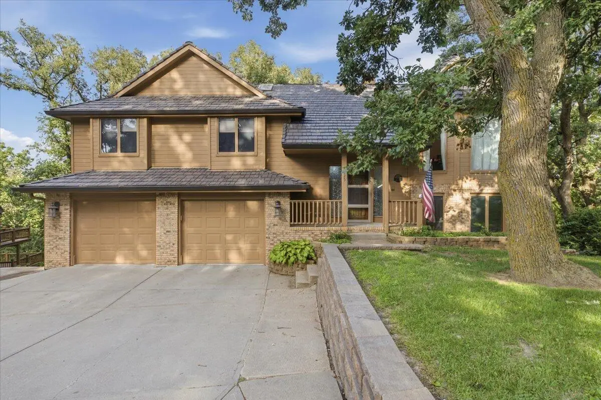 825 Timbercrest Drive, Council Bluffs, IA 51503 - #1